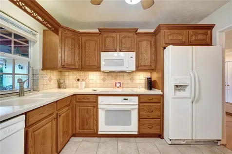 1811 NW 106th Terrace Pembroke Pines FL 33026