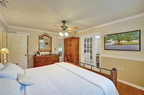 1811 NW 106th Terrace Pembroke Pines FL 33026