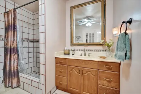 1811 NW 106th Terrace Pembroke Pines FL 33026