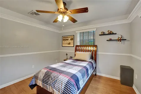 1811 NW 106th Terrace Pembroke Pines FL 33026