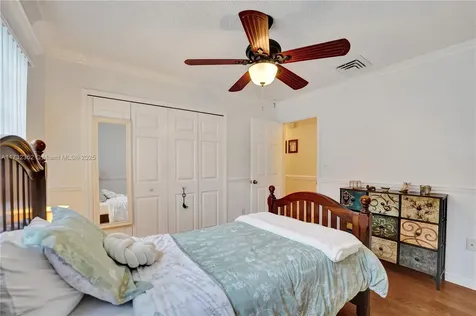 1811 NW 106th Terrace Pembroke Pines FL 33026