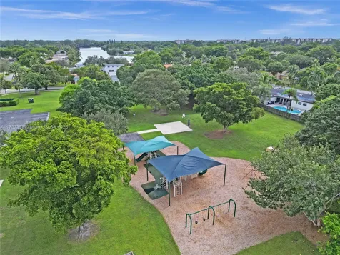 1811 NW 106th Terrace Pembroke Pines FL 33026