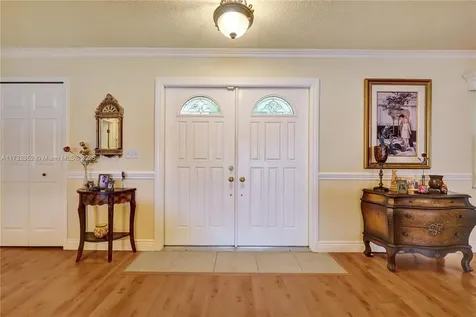 1811 NW 106th Terrace Pembroke Pines FL 33026
