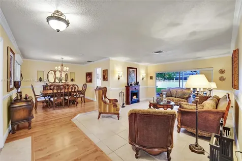 1811 NW 106th Terrace Pembroke Pines FL 33026