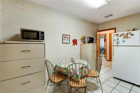 9950 SW 40th Street Miami FL 33165