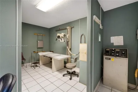 9950 SW 40th Street Miami FL 33165