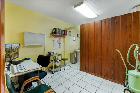 9950 SW 40th Street Miami FL 33165