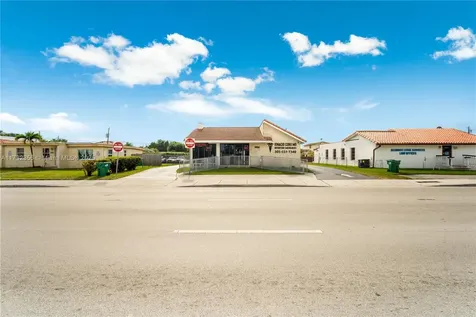 9950 SW 40th Street Miami FL 33165