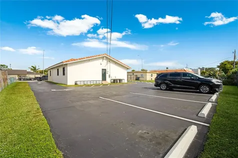 9950 SW 40th Street Miami FL 33165