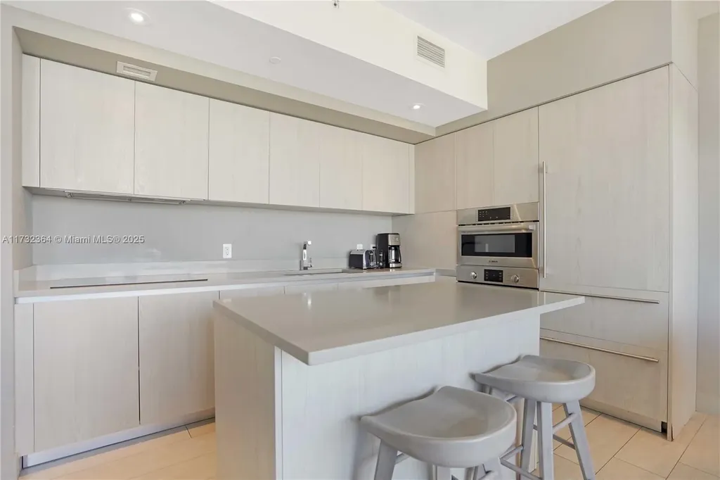 4010 S Ocean Drive Hollywood FL 33019