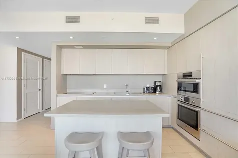 4010 S Ocean Drive Hollywood FL 33019