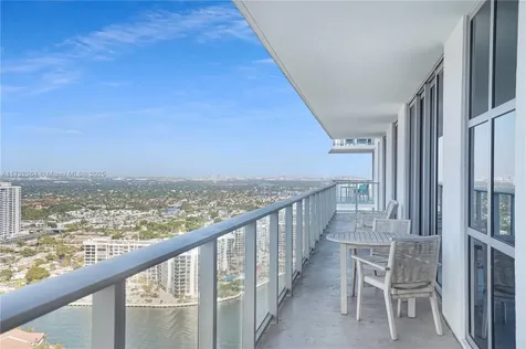 4010 S Ocean Drive Hollywood FL 33019