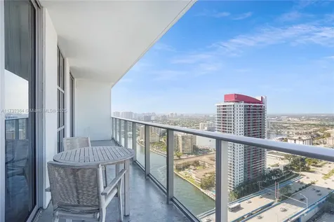 4010 S Ocean Drive Hollywood FL 33019