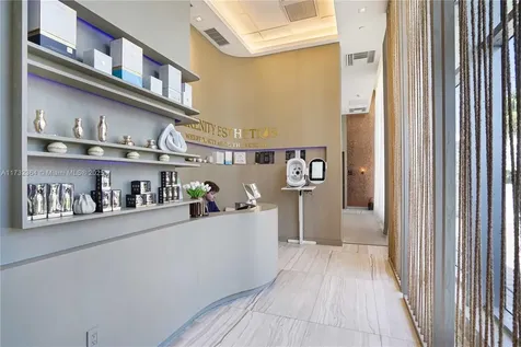 4010 S Ocean Drive Hollywood FL 33019