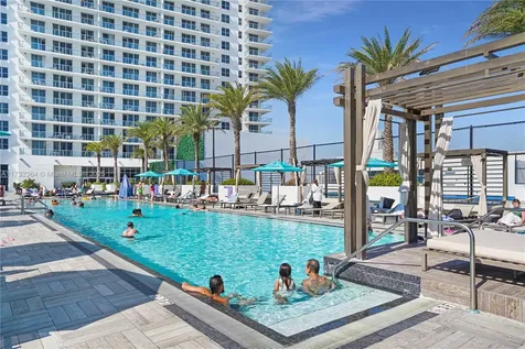 4010 S Ocean Drive Hollywood FL 33019