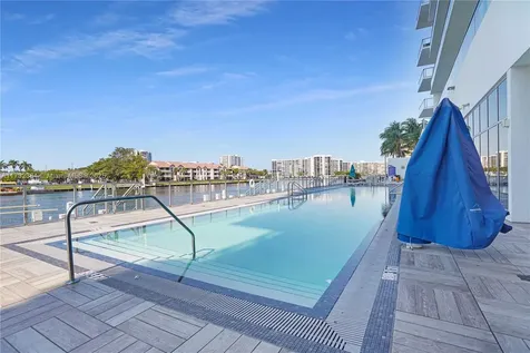 4010 S Ocean Drive Hollywood FL 33019