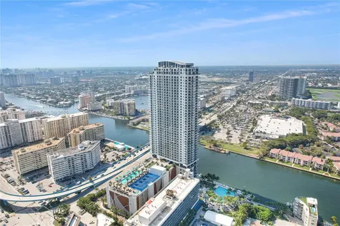4010 S Ocean Drive Hollywood FL 33019