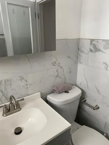 1551 Michigan Avenue Miami Beach FL 33139