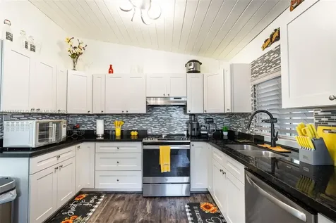 9211 NW 33rd Place Sunrise FL 33351