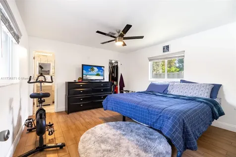 9211 NW 33rd Place Sunrise FL 33351