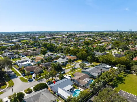 9211 NW 33rd Place Sunrise FL 33351
