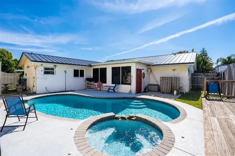 9211 NW 33rd Place Sunrise FL 33351