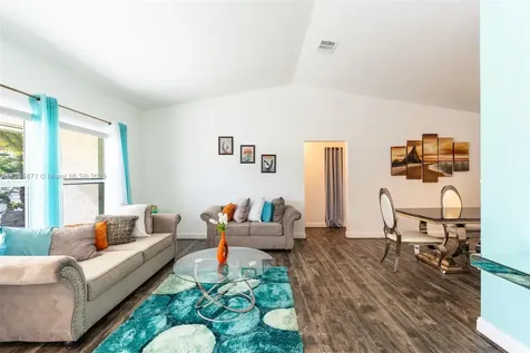 9211 NW 33rd Place Sunrise FL 33351