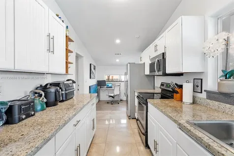 2541 NE 195th Street Miami FL 33180