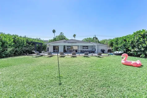 2541 NE 195th Street Miami FL 33180