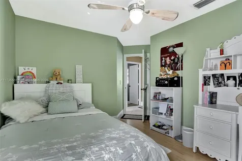 7671 NW 23rd Street Margate FL 33063