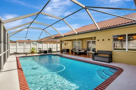 7671 NW 23rd Street Margate FL 33063