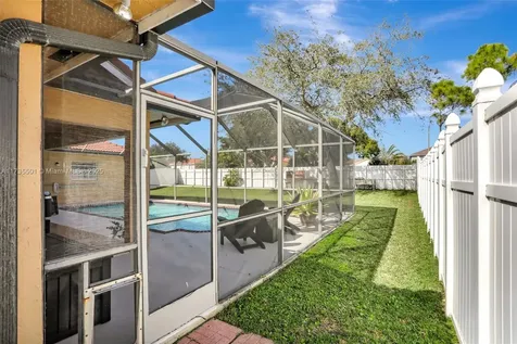 7671 NW 23rd Street Margate FL 33063