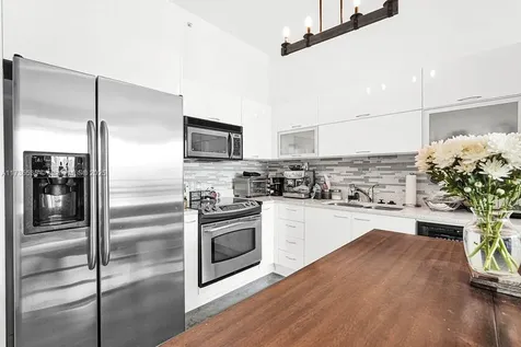 133 NE 2nd Avenue Miami FL 33132
