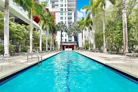 133 NE 2nd Avenue Miami FL 33132