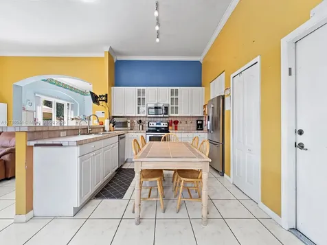 15804 SW 99th Terrace Miami FL 33196
