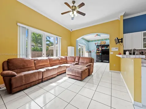 15804 SW 99th Terrace Miami FL 33196