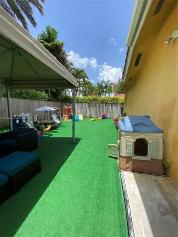 15804 SW 99th Terrace Miami FL 33196