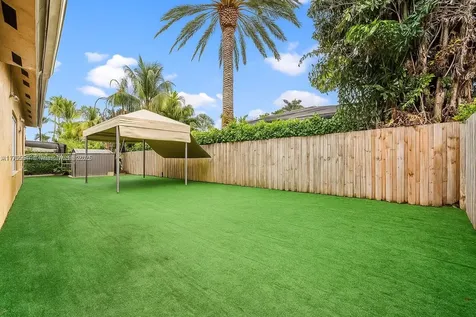 15804 SW 99th Terrace Miami FL 33196