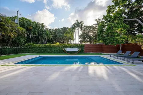 10658 NE 11th Avenue Miami Shores FL 33138