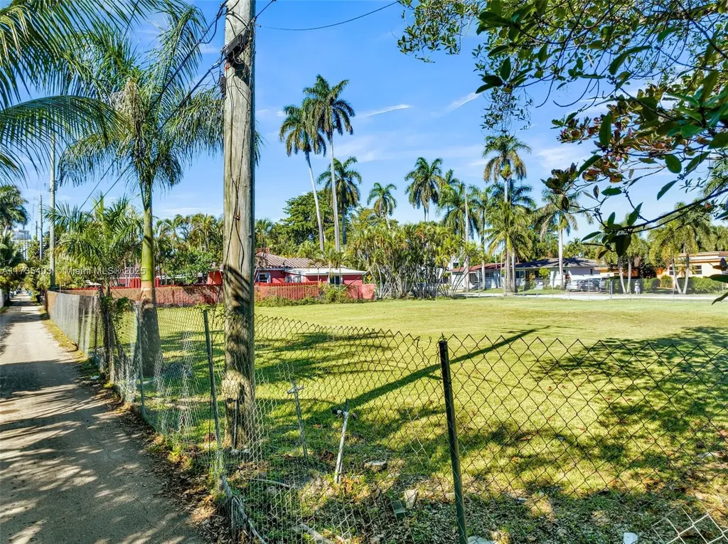 1312 Polk Street Hollywood FL 33019