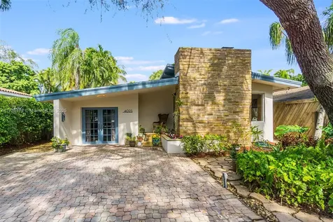 4025 Bonita Avenue Miami FL 33133