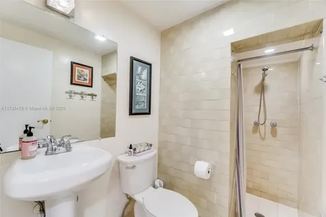 4025 Bonita Avenue Miami FL 33133