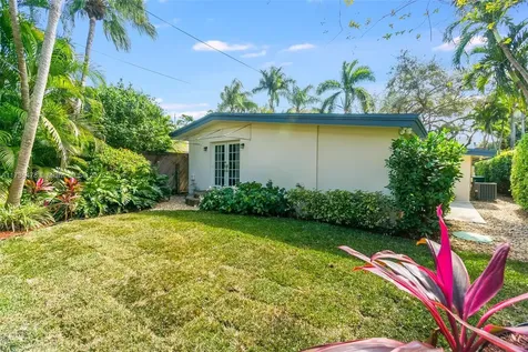 4025 Bonita Avenue Miami FL 33133