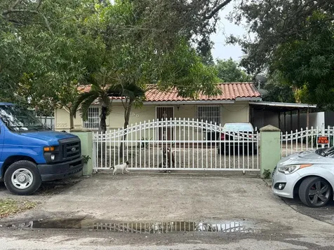 9290 NW 32nd Court Road Miami FL 33147