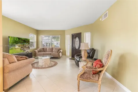 230 NW 57th Court Miami FL 33126
