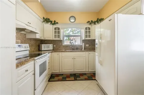230 NW 57th Court Miami FL 33126