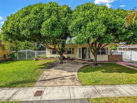 230 NW 57th Court Miami FL 33126