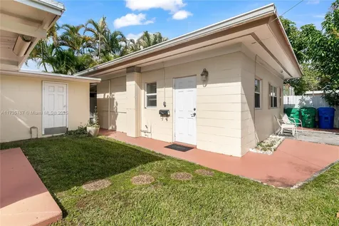230 NW 57th Court Miami FL 33126