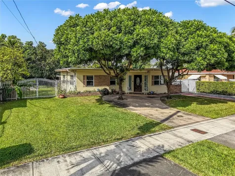 230 NW 57th Court Miami FL 33126