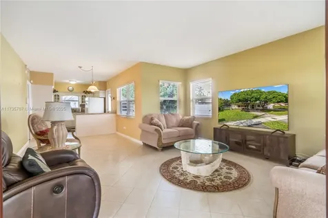 230 NW 57th Court Miami FL 33126